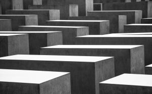 patterned-photo-world-war-memorial-graves-berlin